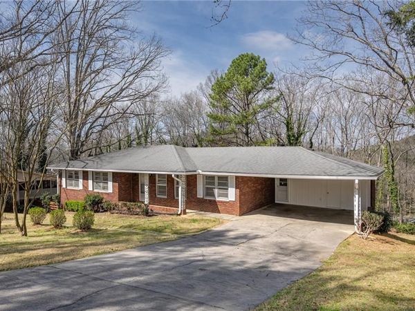 33 Summit Drive, Lindale, GA 30147