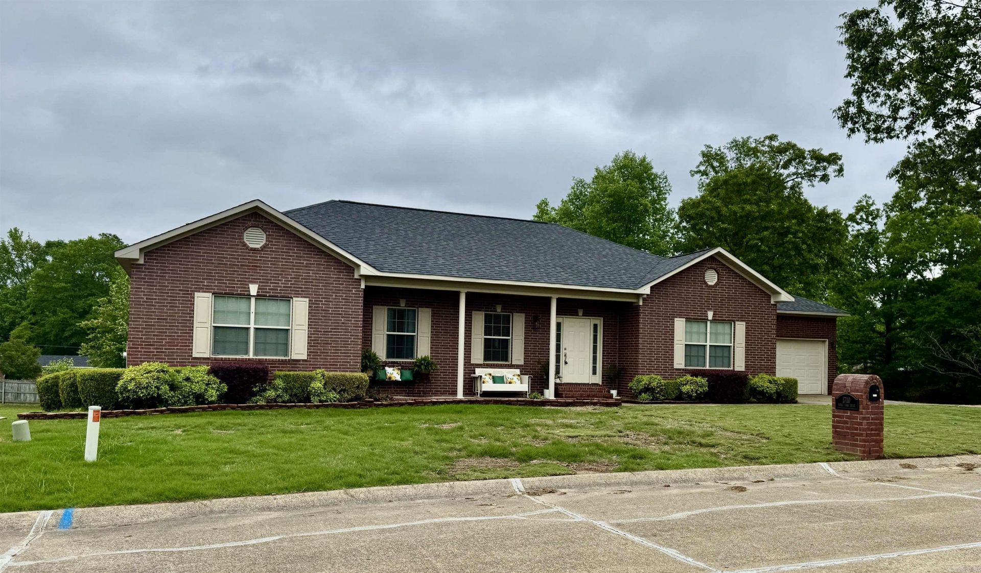 1710 Royal Oaks Drive Malvern, AR 72104