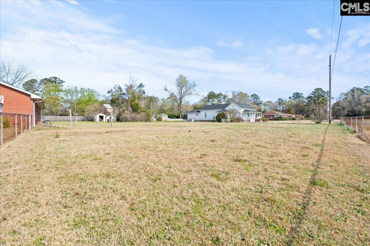 2013 Maple Drive  Photo 10