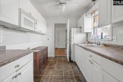 2013 Maple Drive  photo 4