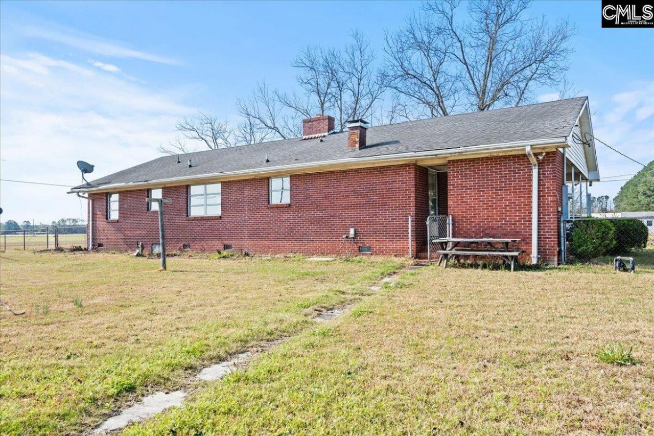 2013 Maple Drive  Photo 9