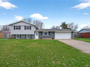 5221 Ottawa Drive, Fairborn, OH 45324
