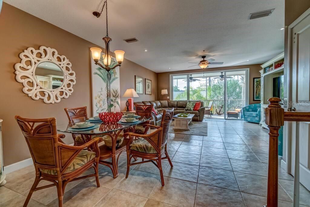 241 17th Street N, Bradenton Beach, FL 34217 Photo