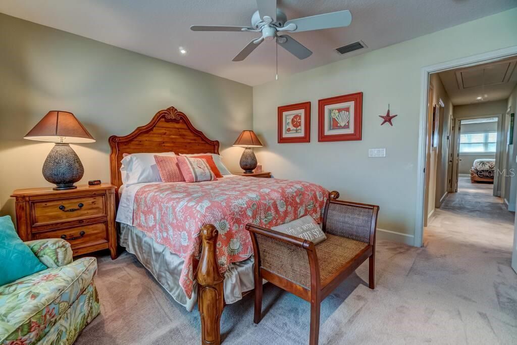 241 17th Street N, Bradenton Beach, FL 34217 Photo