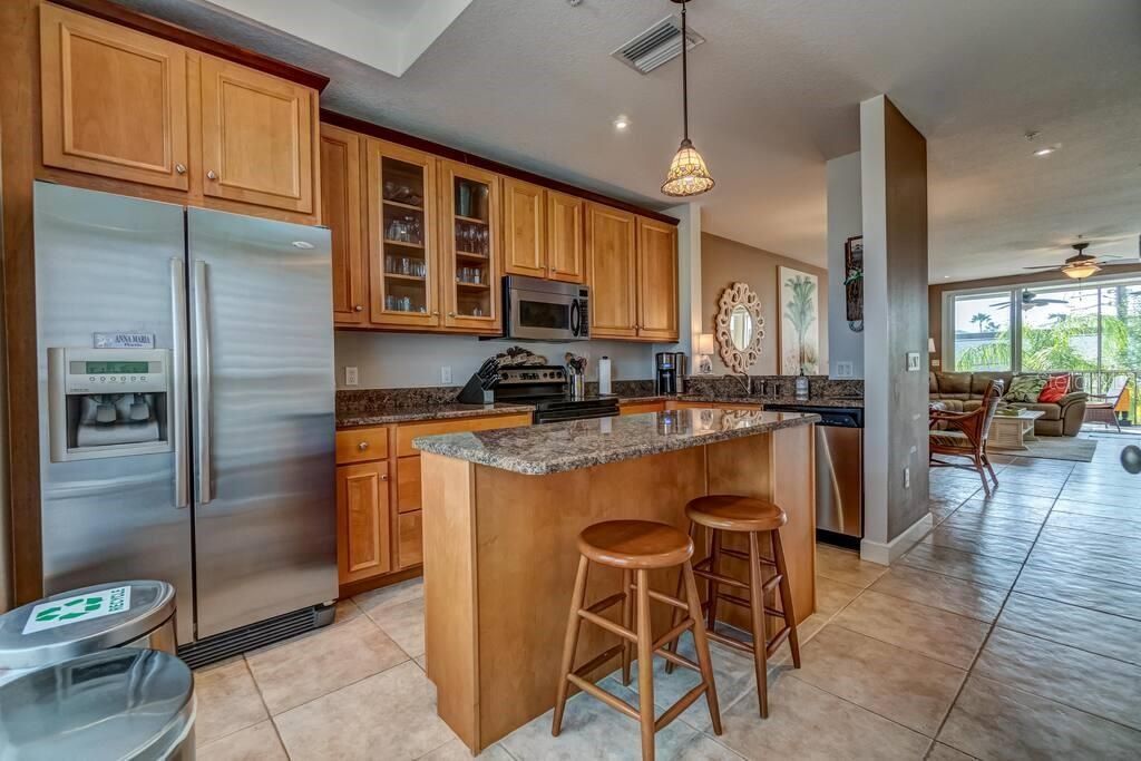 241 17th Street N, Bradenton Beach, FL 34217 Photo