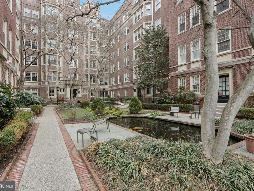 4621 Pine Street, Unit G411, Philadelphia, PA 19143 Main Photo