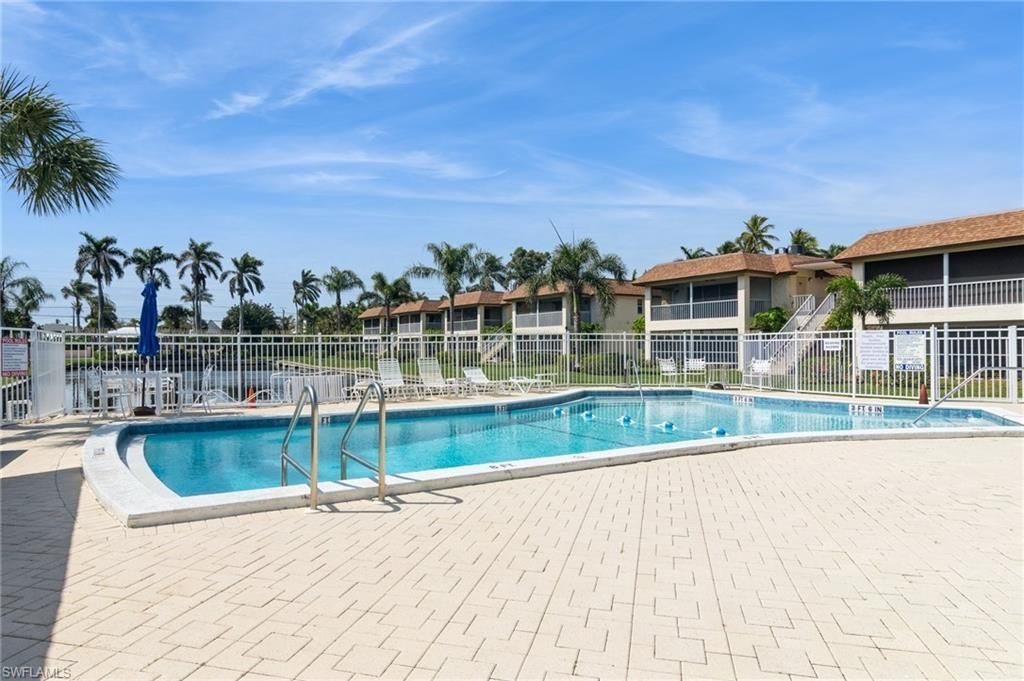 1155 Sandpiper St, Unit B3, Naples, FL 34102 Photo