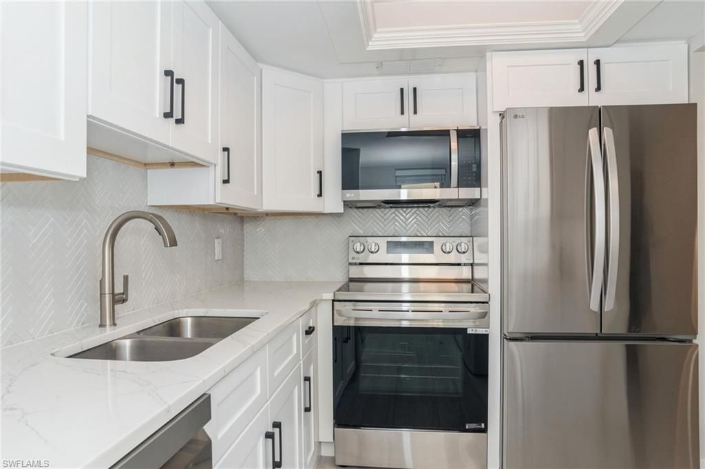 1155 Sandpiper St, Unit B3, Naples, FL 34102 Photo