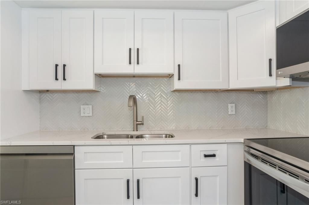 1155 Sandpiper St, Unit B3, Naples, FL 34102 Photo