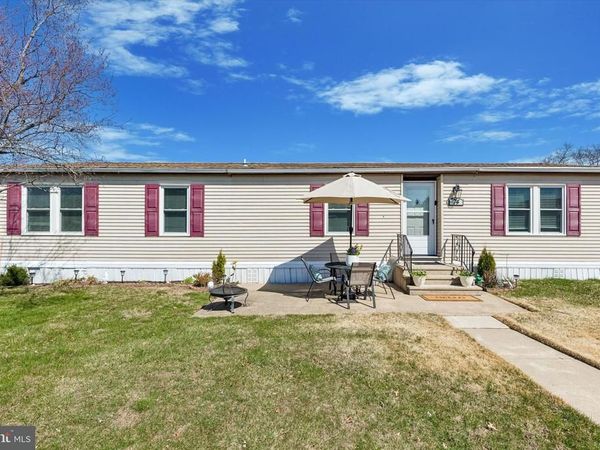 74 LONGWOOD PLACE, NORTH WALES, PA 19454