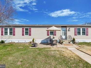 74 LONGWOOD PLACE, NORTH WALES, PA 19454