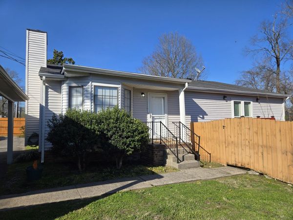 1000 Patio Dr , Nashville, TN 37214