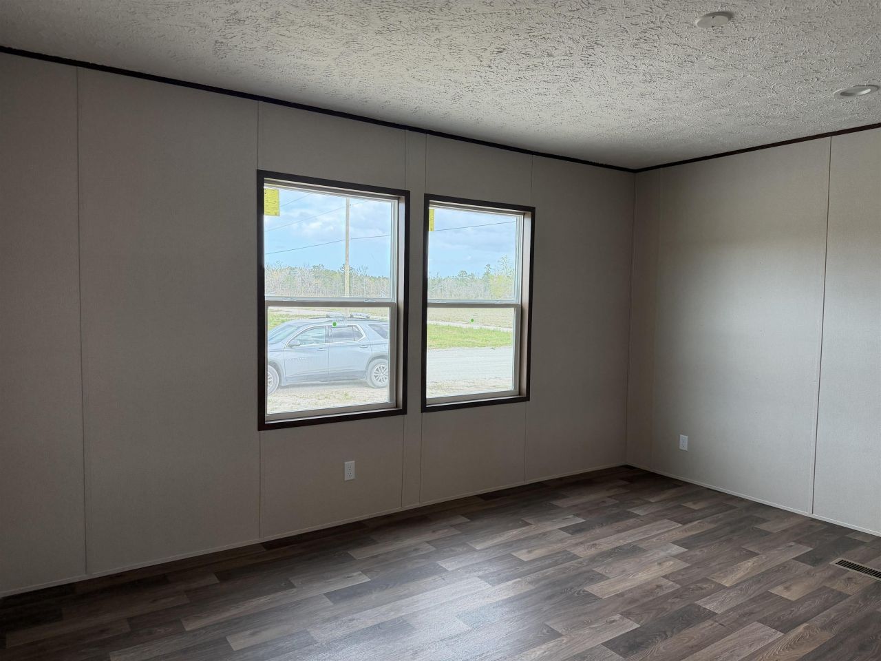 1340 W G Rd. Photo 18