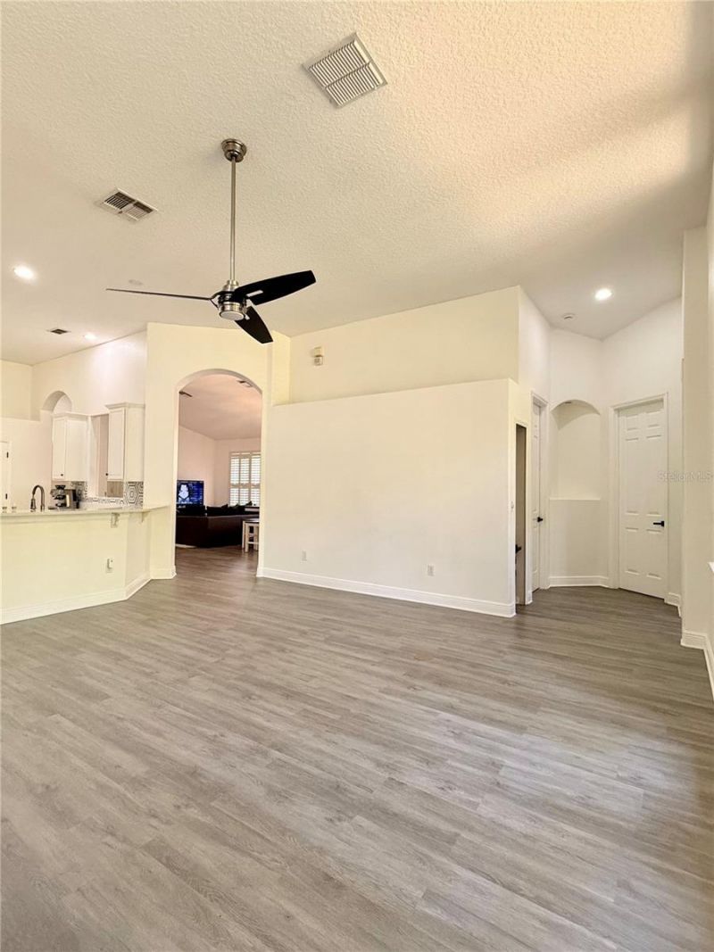 12005 Summerspring Lakes Drive, Orlando, FL 32825 Photo