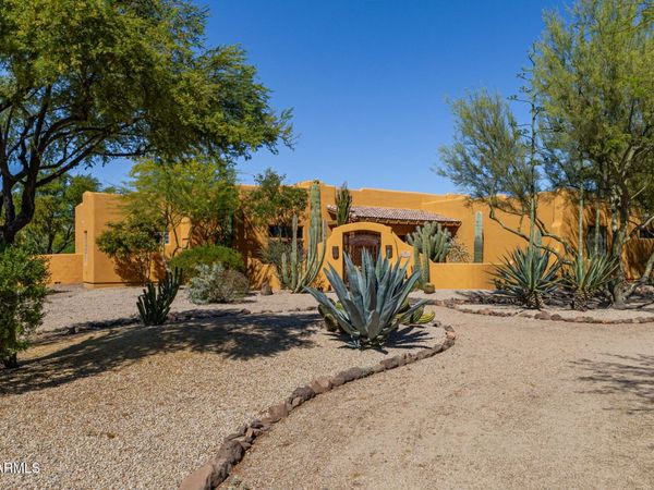37313 N 16TH Street, Phoenix, AZ 85086