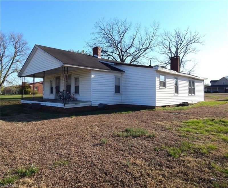 4190 Grubbs Road, Walkertown, NC 27051 Main Photo