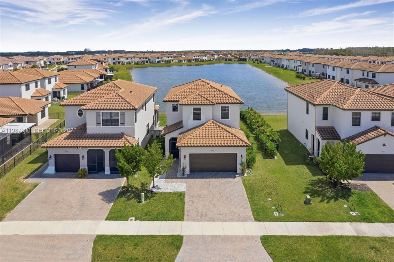 5700 Argento , Ave Maria, FL 34142 Photo