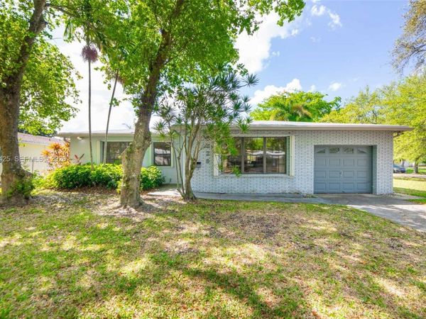 5726 Madison St , Hollywood, FL 33023