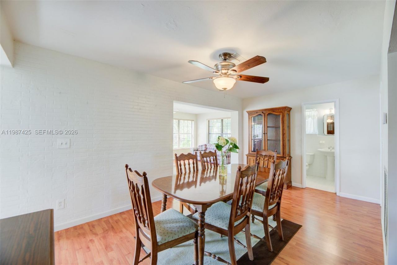 5726 Madison St , Hollywood, FL 33023 Photo