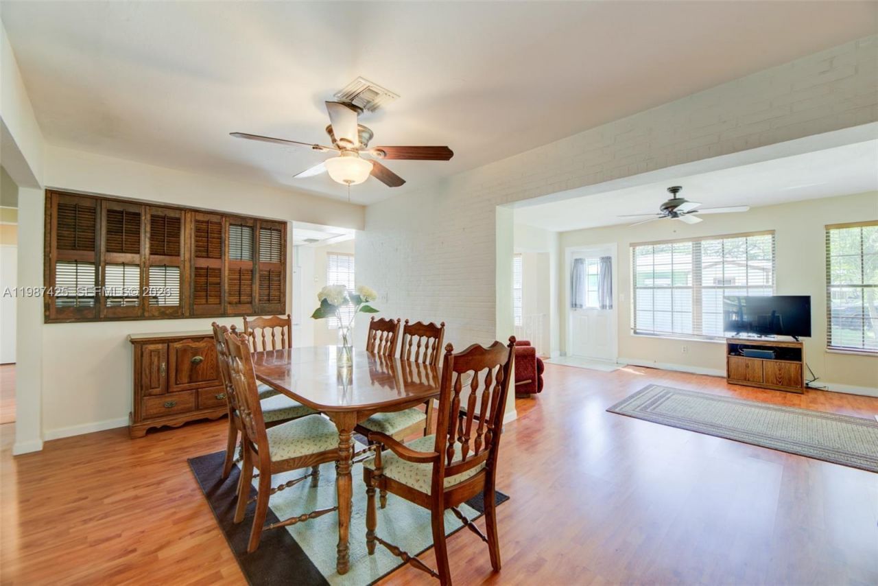 5726 Madison St , Hollywood, FL 33023 Photo