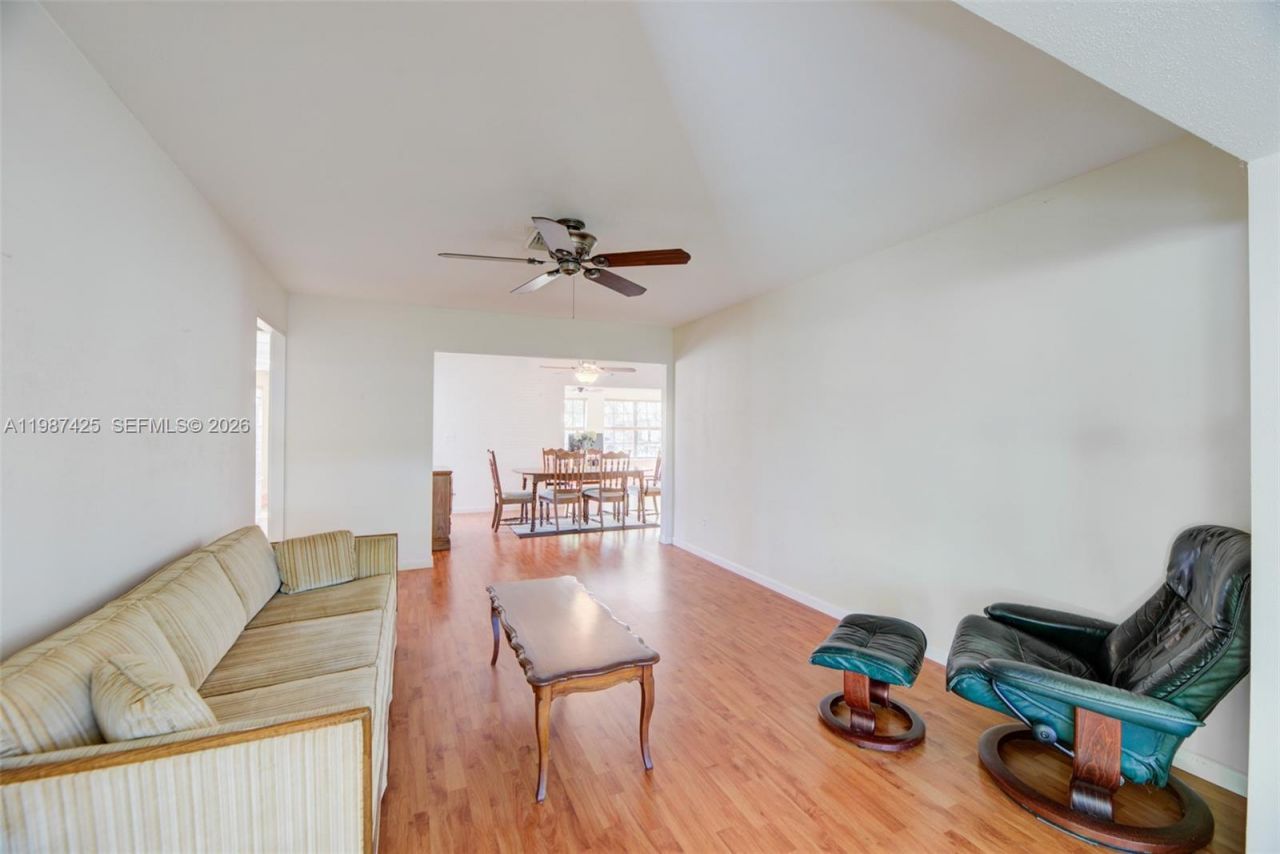 5726 Madison St , Hollywood, FL 33023 Photo