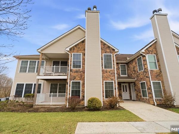 116 Chariot Court 116, Unit 116, PISCATAWAY, NJ 08854
