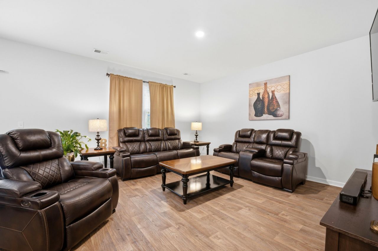 315 Mincy Street Photo 15