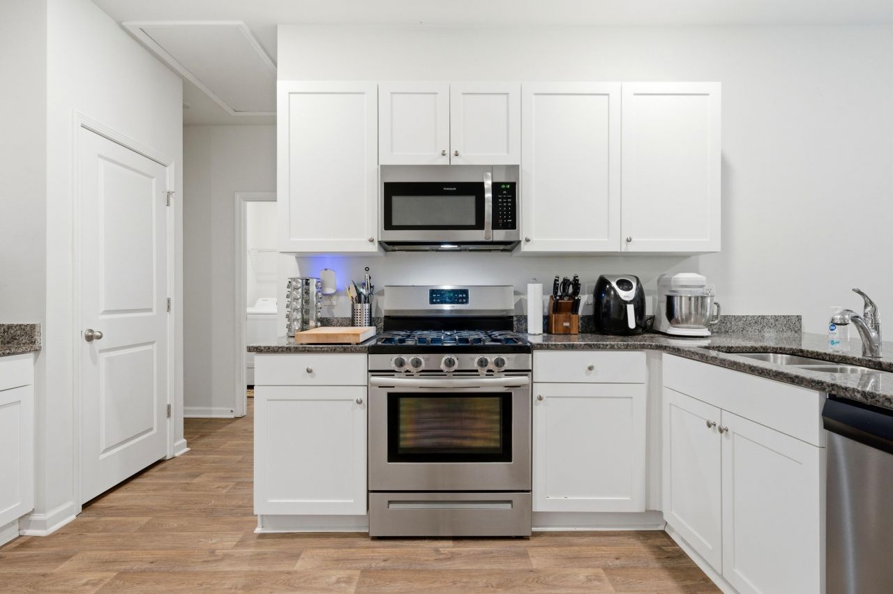 315 Mincy Street Photo 9