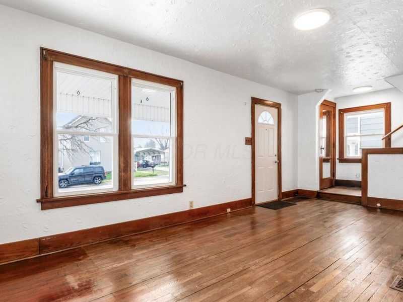 49 Monroe Avenue, Newark, OH 43055 Photo 5