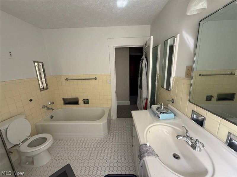 1437 Ridge Road NW, Canton, OH 44703 Photo 11