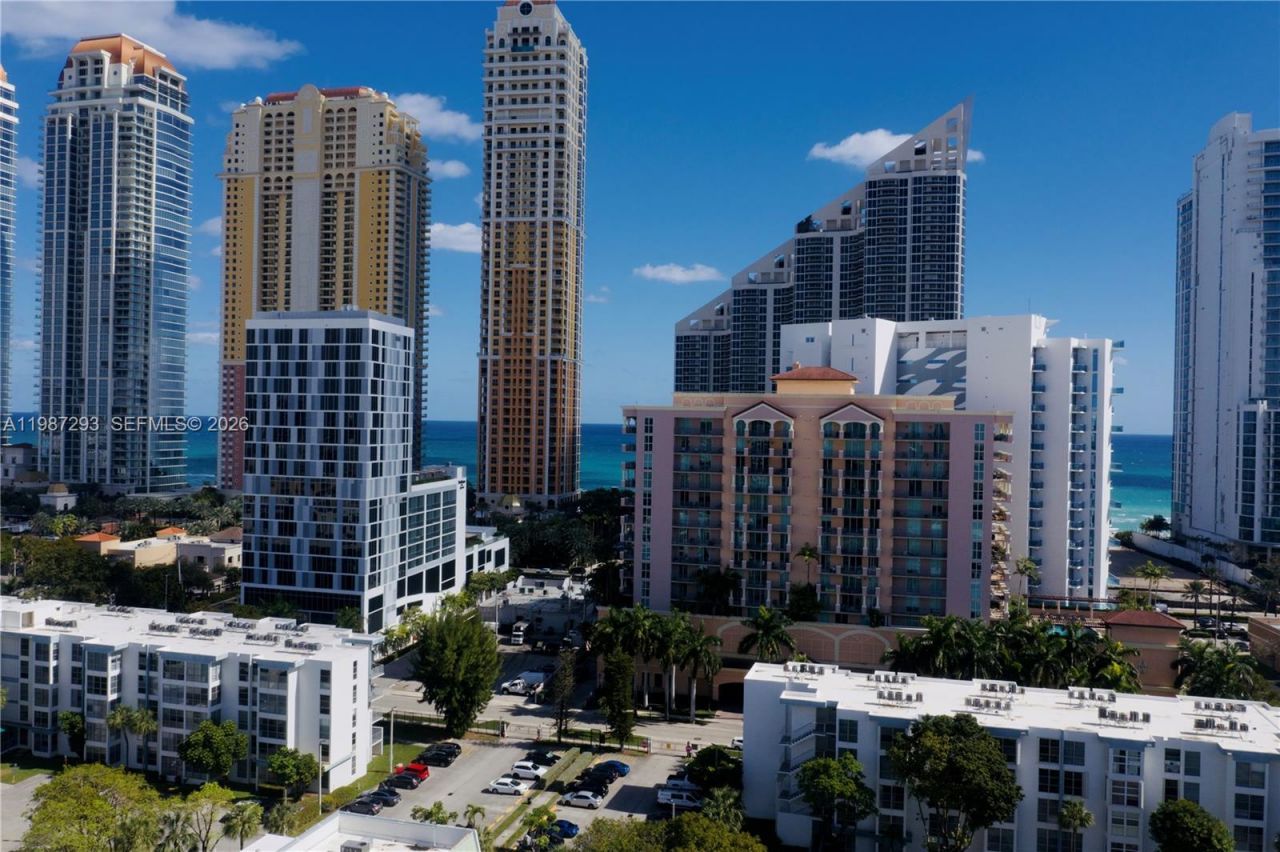17555 Atlantic Blvd , Unit 1205, Sunny Isles Beach, FL 33160 Photo