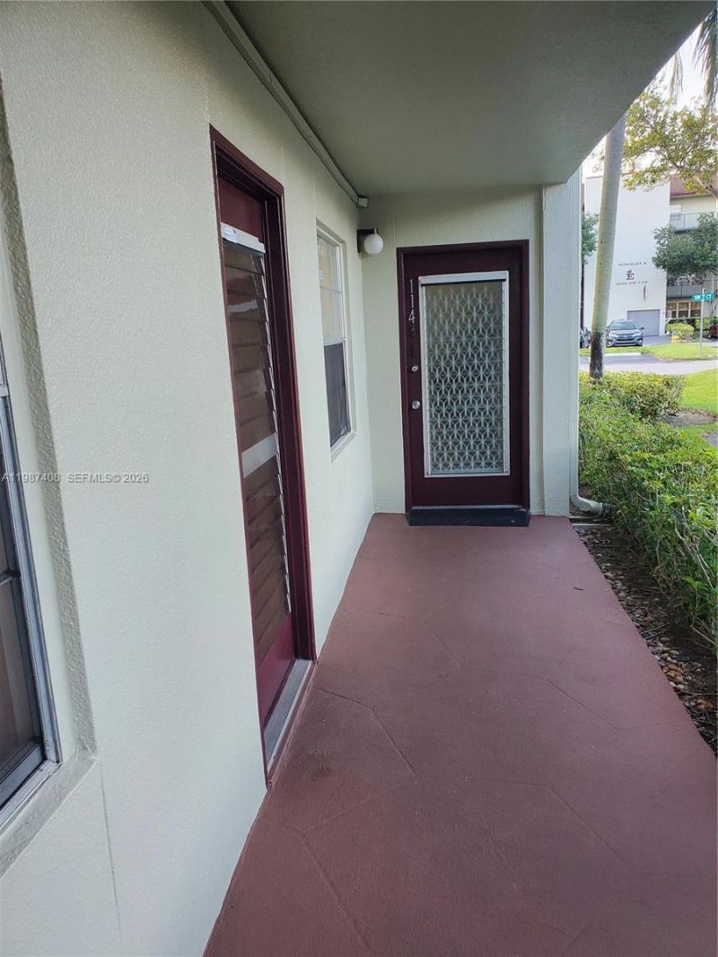 800 SW 131st Ave, Unit 113F, Pembroke Pines, FL 33027 Photo