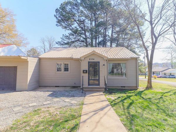 2104 Hampton , Jonesboro, AR 72401