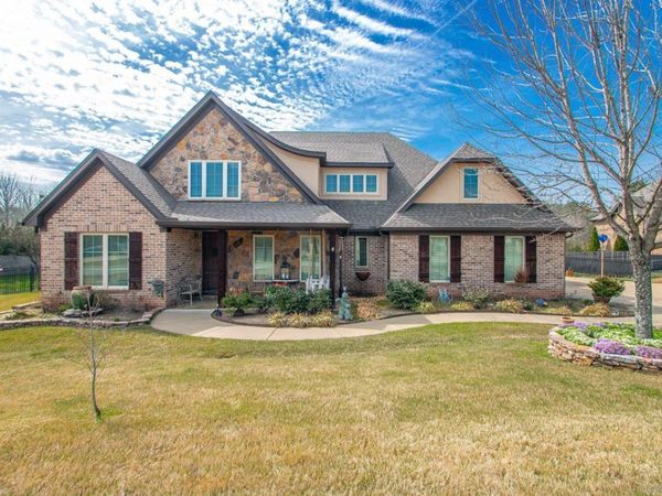 9017 Naples Cove , Benton, AR 72019
