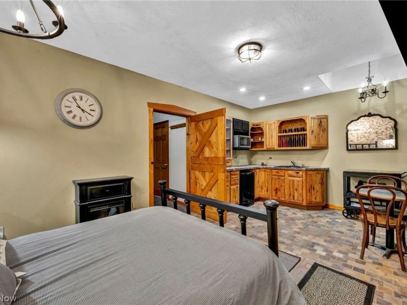 4020 Faircrest Street SW, Canton, OH 44706 Photo 37