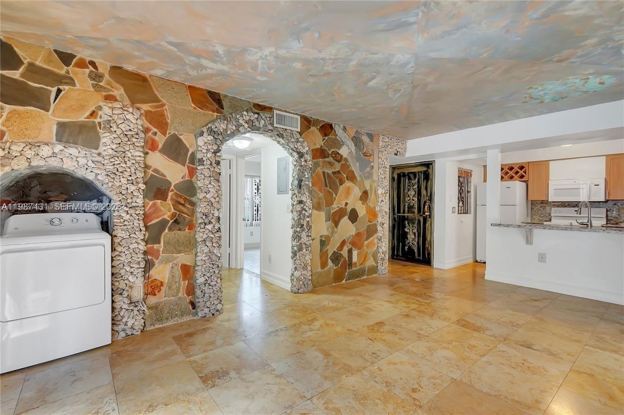 6580 W 27th Ct, Unit 58-12, Hialeah, FL 33016 Photo