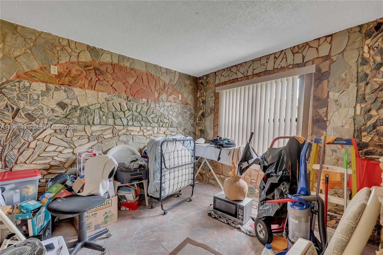 6580 W 27th Ct, Unit 58-12, Hialeah, FL 33016 Photo