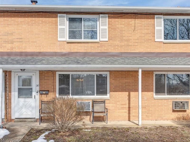 2472 Warren Parkway, Unit 20, Twinsburg, OH 44087 Photo 1