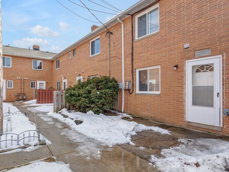 2472 Warren Parkway, Unit 20, Twinsburg, OH 44087 Photo 3