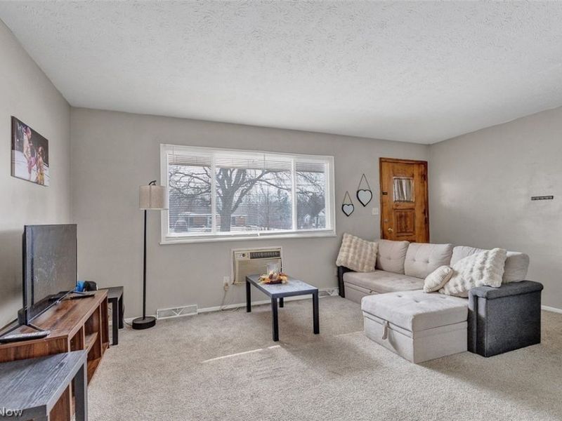 2472 Warren Parkway, Unit 20, Twinsburg, OH 44087 Photo 4