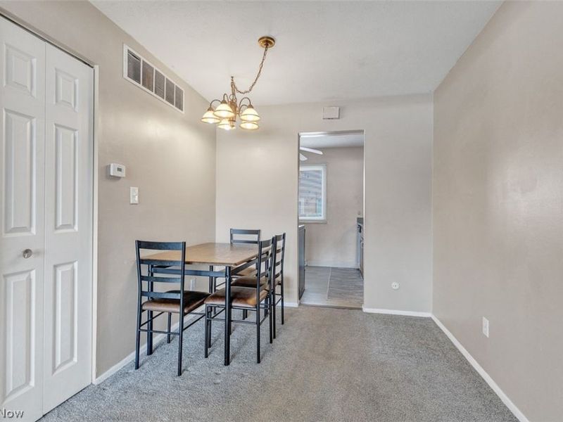 2472 Warren Parkway, Unit 20, Twinsburg, OH 44087 Photo 7