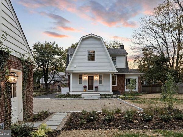 100 W BRIDGE STREET, NEW HOPE, PA 18938