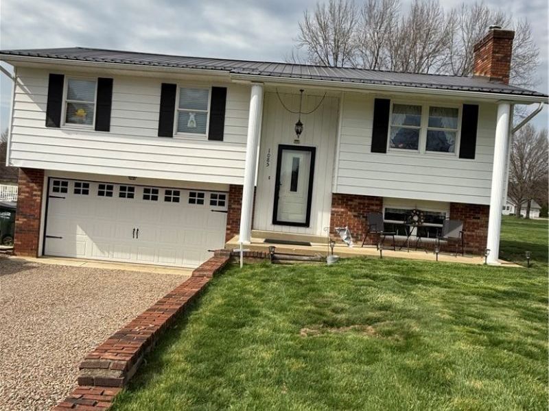 1085 Walter Drive, Zanesville, OH 43701 Photo 2