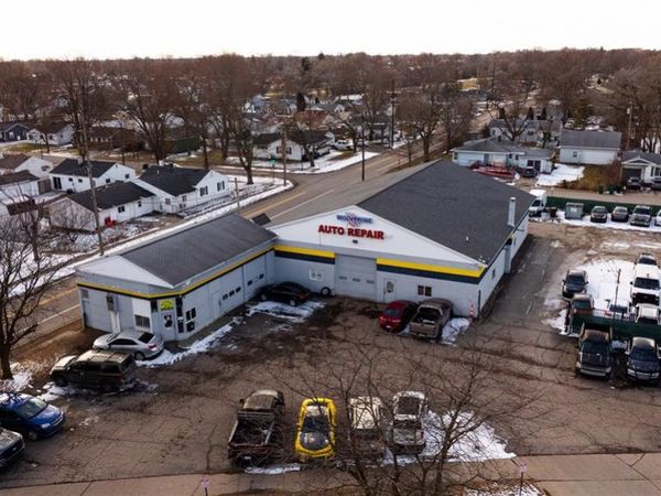 386 S Ford Boulevard , York Twp, MI 48198