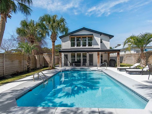 89 Tarpon Street, Destin, FL 32541