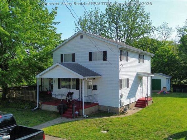 23 Preston Street, Ravenswood, WV 26164