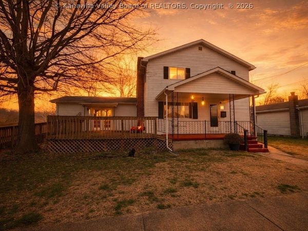 23 Preston Street, Ravenswood, WV 26164