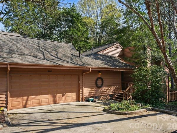 8968 St Croix Lane, Charlotte, NC 28277