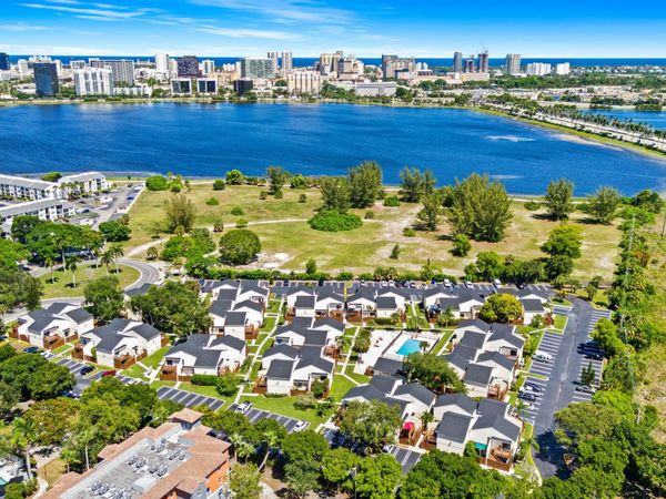 637 Executive Center Drive, Unit N105, West Palm Beach, FL 33401