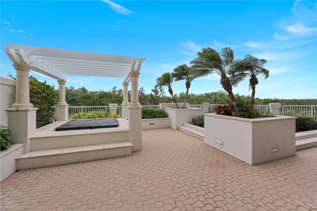 295 Grande Way, Unit T 03, Naples, FL 34110 Photo